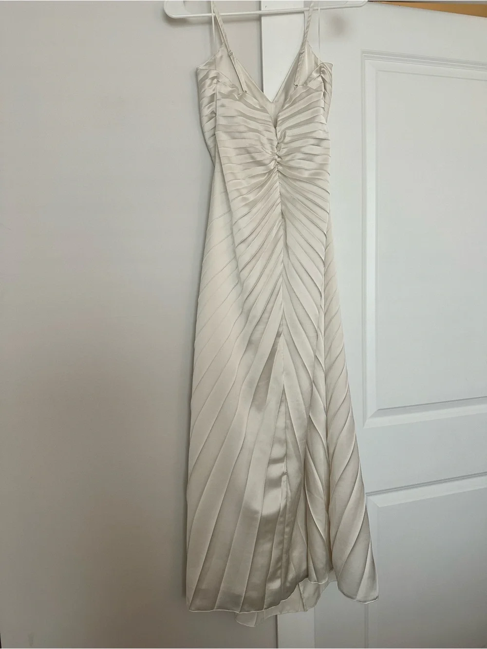 Abercrombie & Fitch Ivory Pleated Maxi Dress